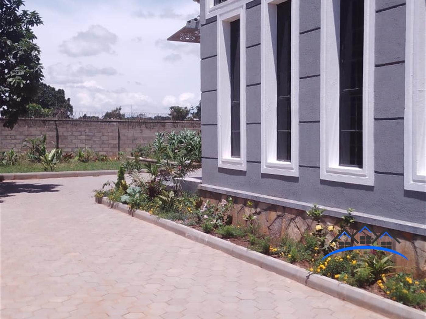 Mansion for rent in Bukasa Wakiso