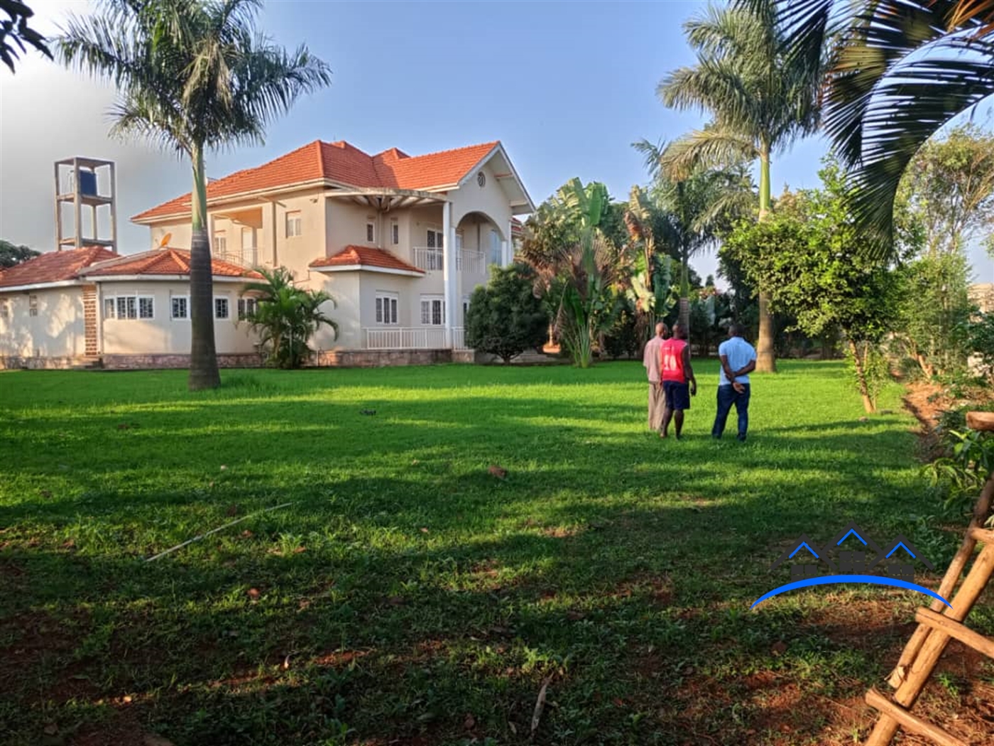 Mansion for sale in Kira Wakiso