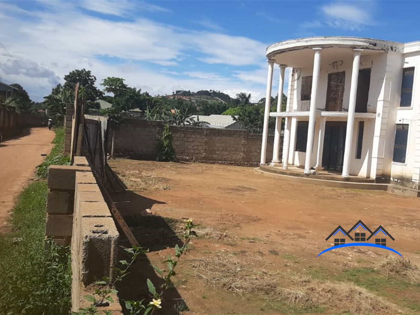 Shell House for sale in Mutungo Kampala