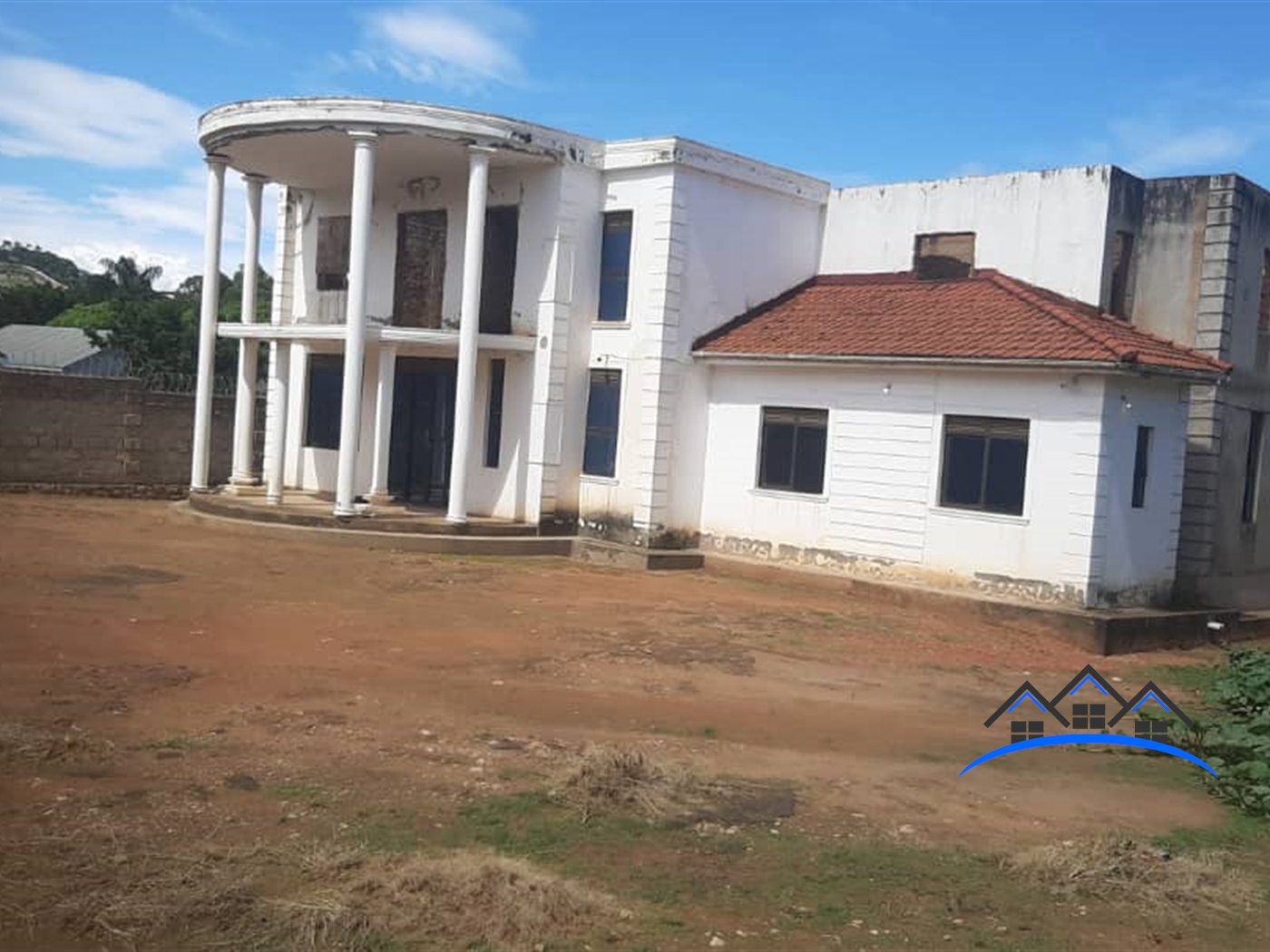 Shell House for sale in Mutungo Kampala