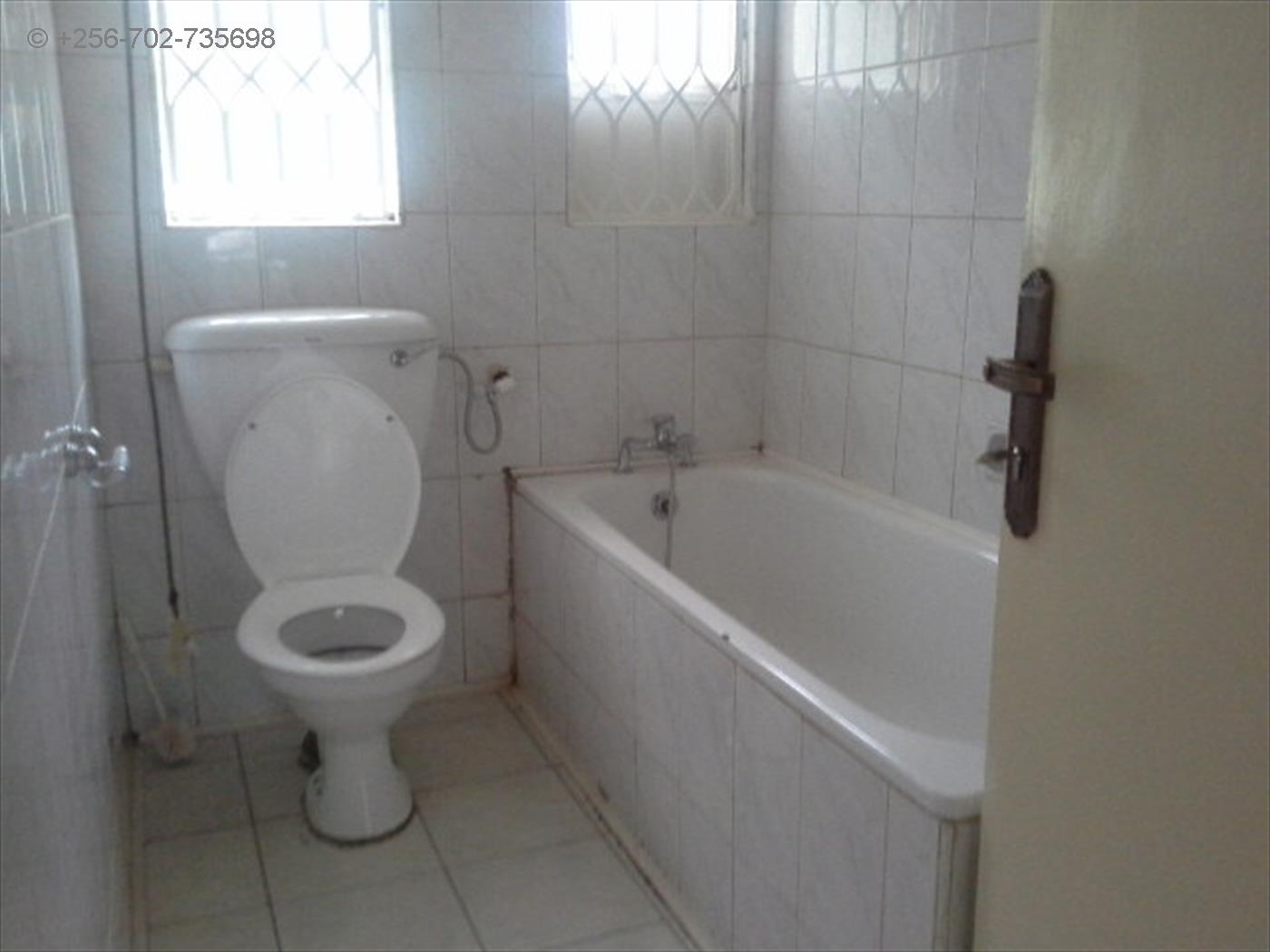 Bungalow for rent in Bugoloobi Kampala