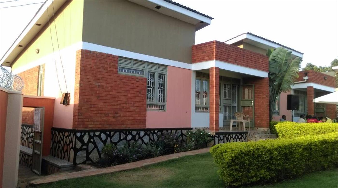 Bungalow for rent in Namasuba Kampala