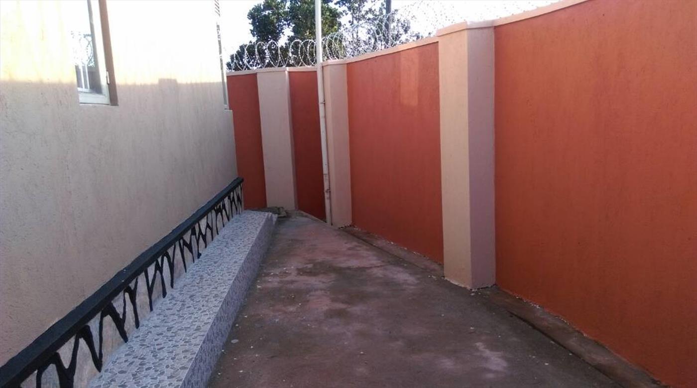 Bungalow for rent in Namasuba Kampala