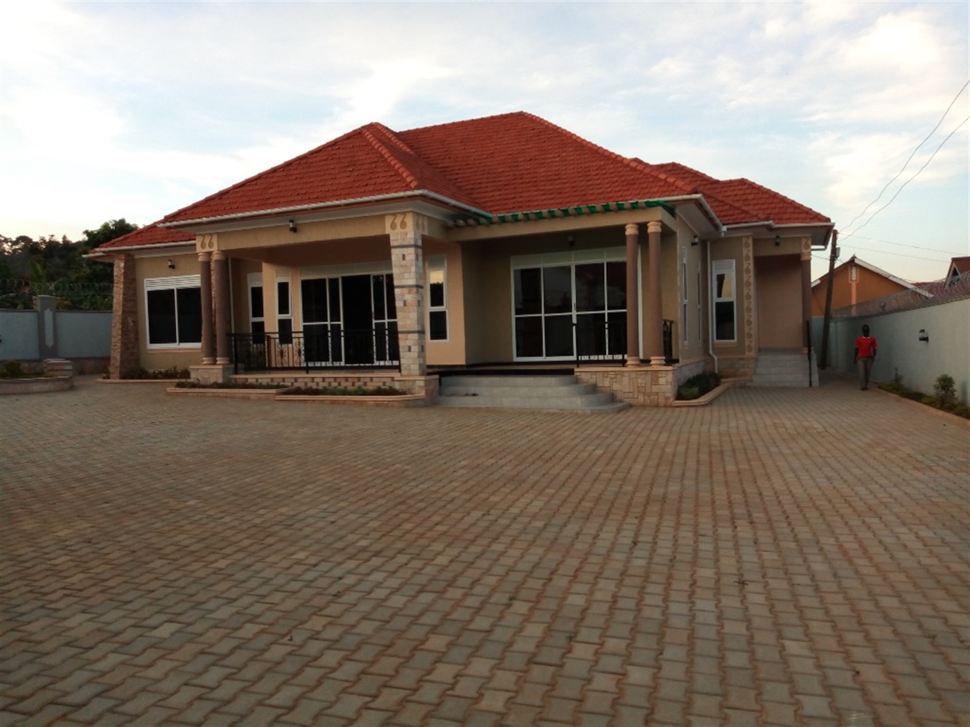 Bungalow for sale in Kitende Wakiso