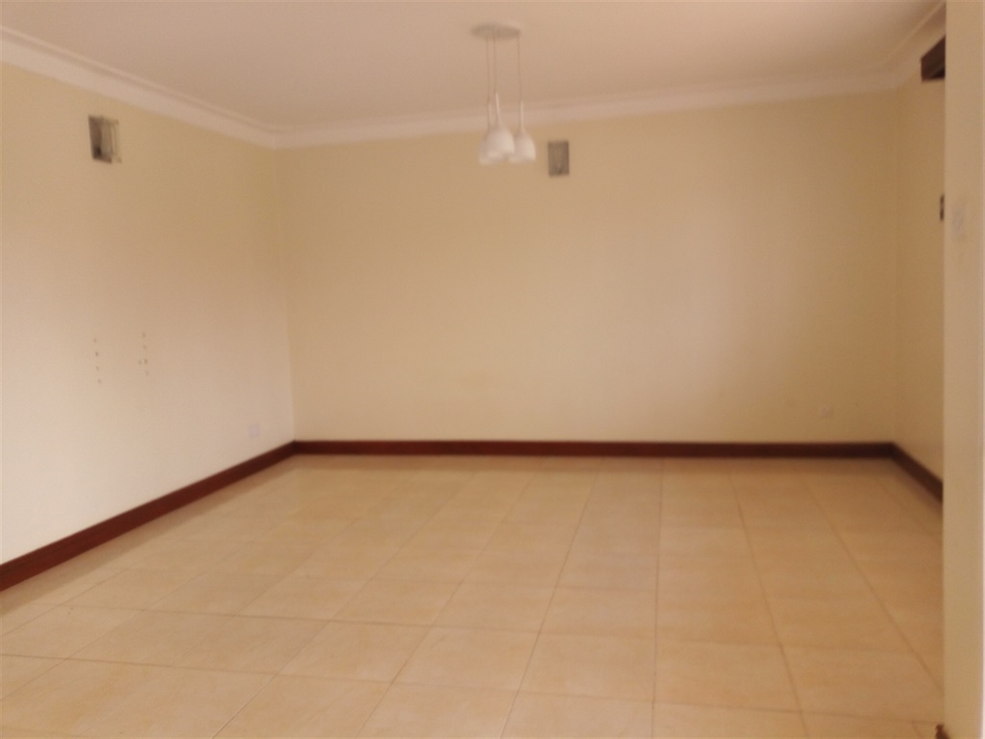 Apartment for rent in Naalya Kampala