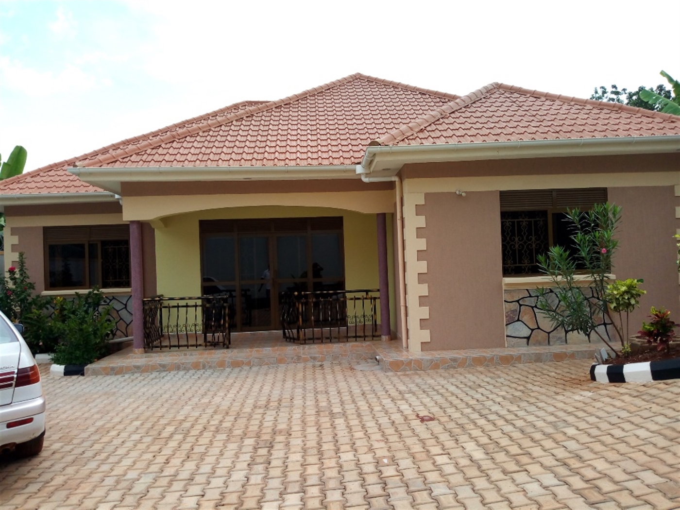 Bungalow for sale in Kitende Wakiso