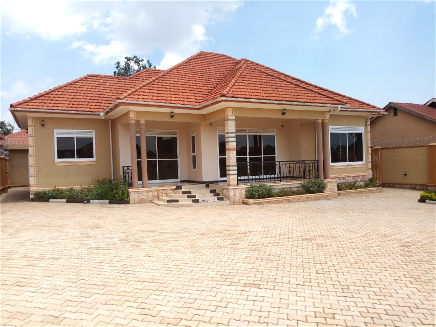 Bungalow for sale in Wakisotowncenter Wakiso