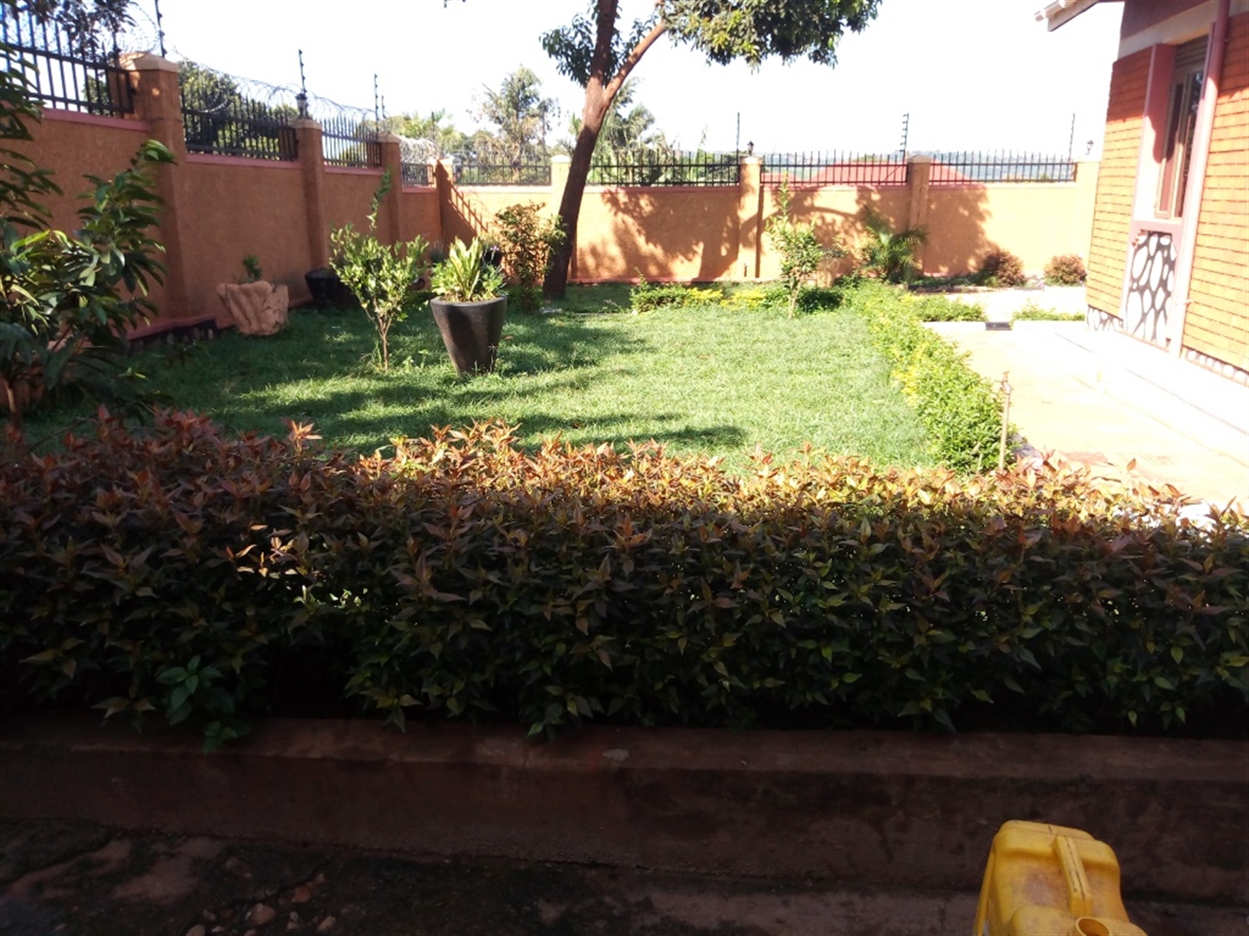 Bungalow for sale in Seguku Wakiso