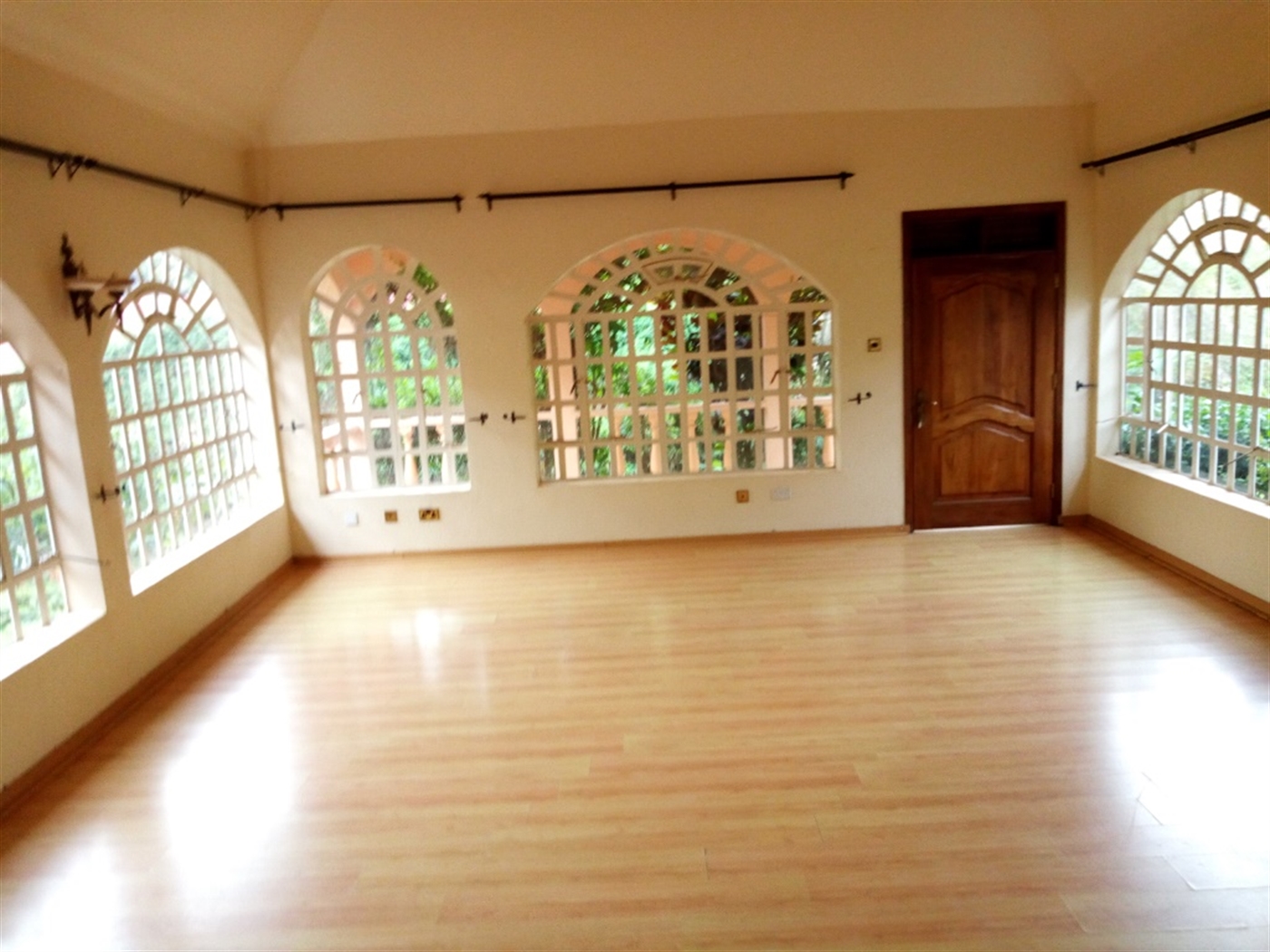 Bungalow for rent in Munyonyo Kampala