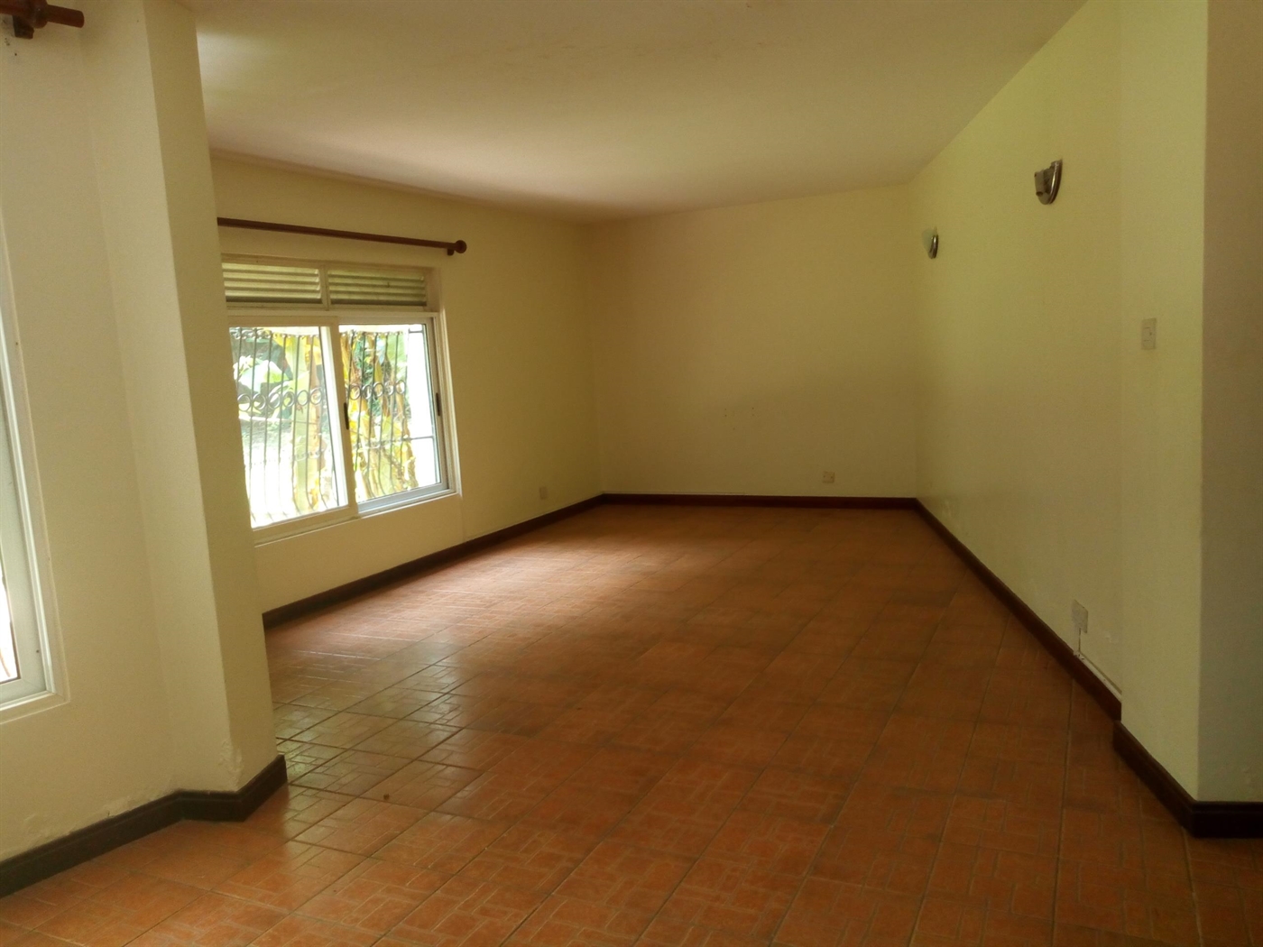 Mansion for rent in Kololo Kampala