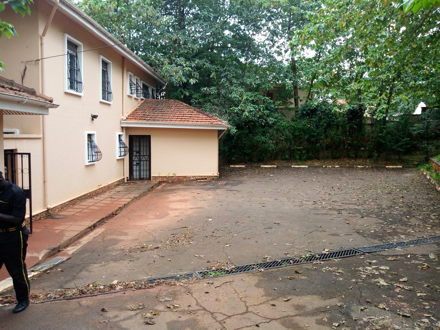 Mansion for rent in Kololo Kampala