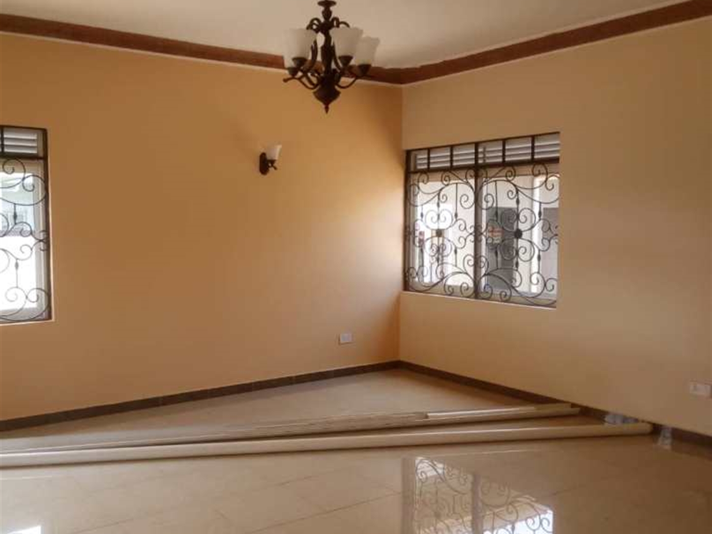 Apartment for rent in Kisaasi Kampala