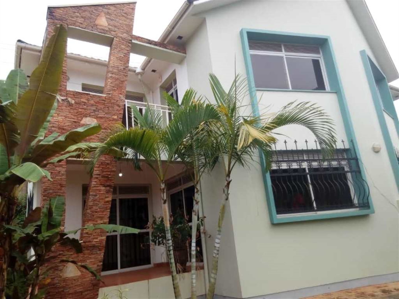 Mansion for rent in Lubowa Wakiso