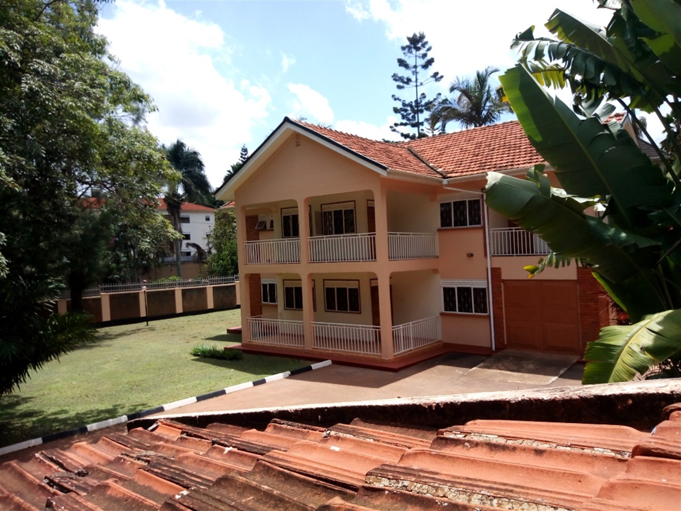 Mansion for rent in Naguru Kampala