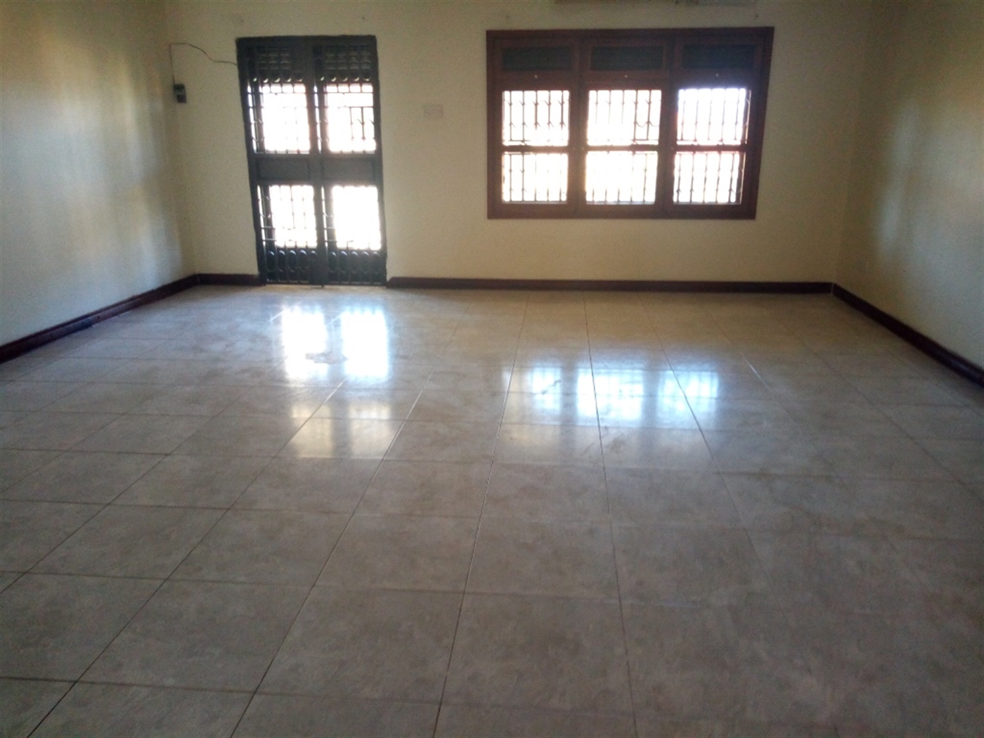 Bungalow for rent in Muyenga Kampala