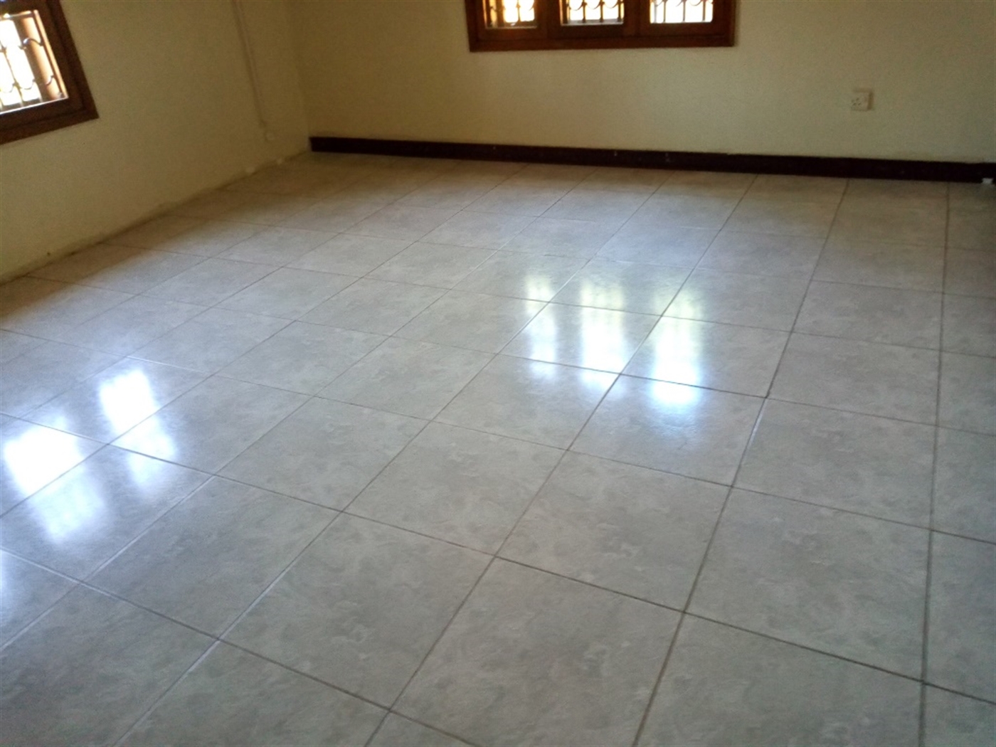 Bungalow for rent in Muyenga Kampala