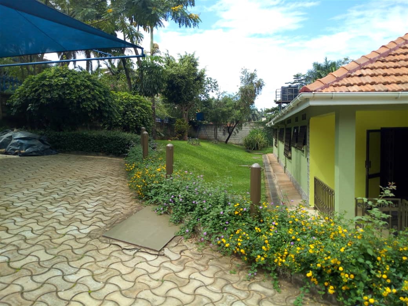 Mansion for rent in Kololo Kampala