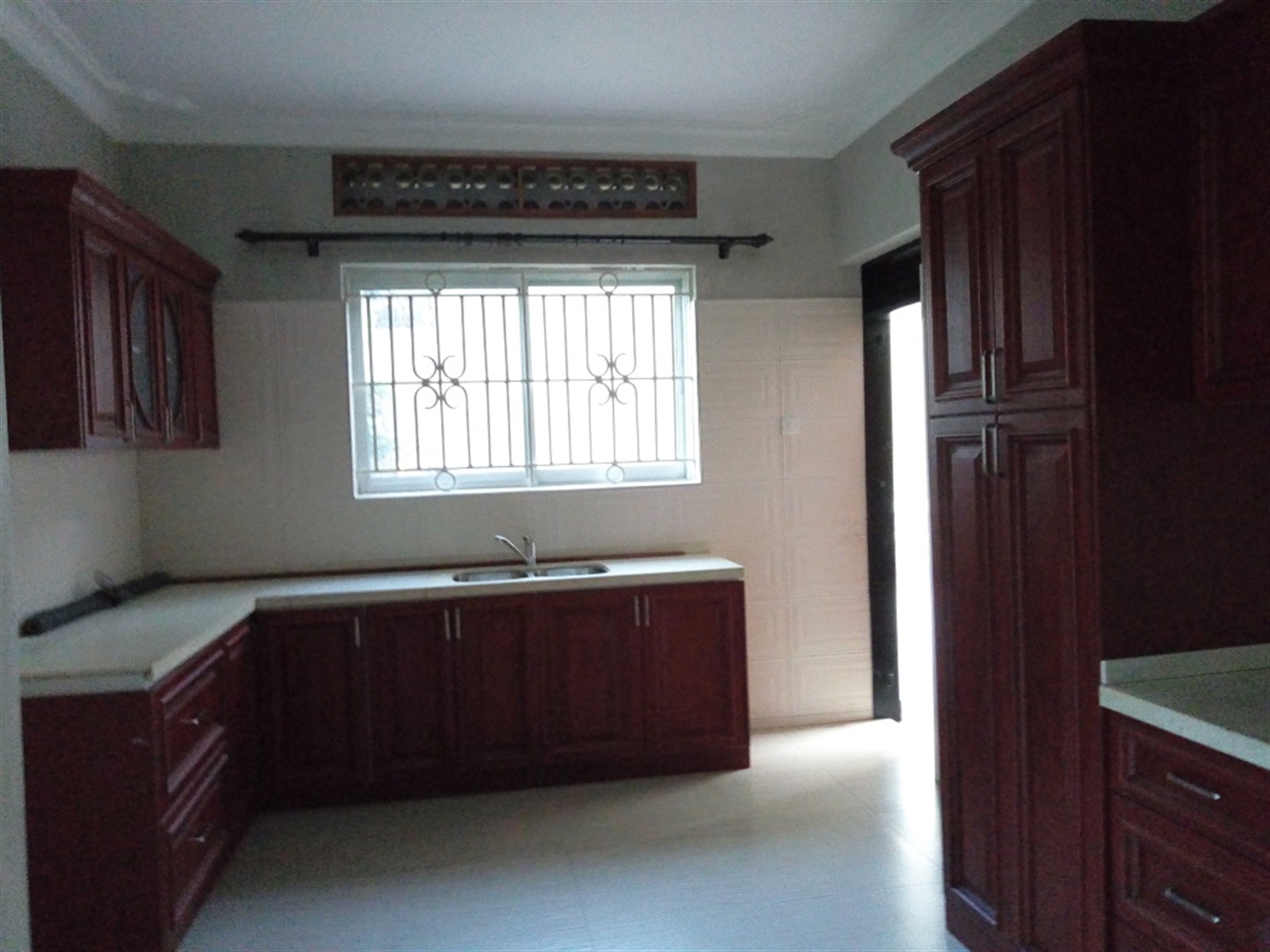 Bungalow for rent in Muyenga Kampala