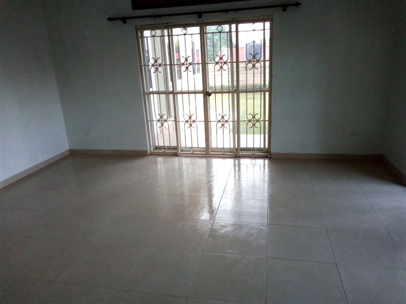 Bungalow for rent in Muyenga Kampala