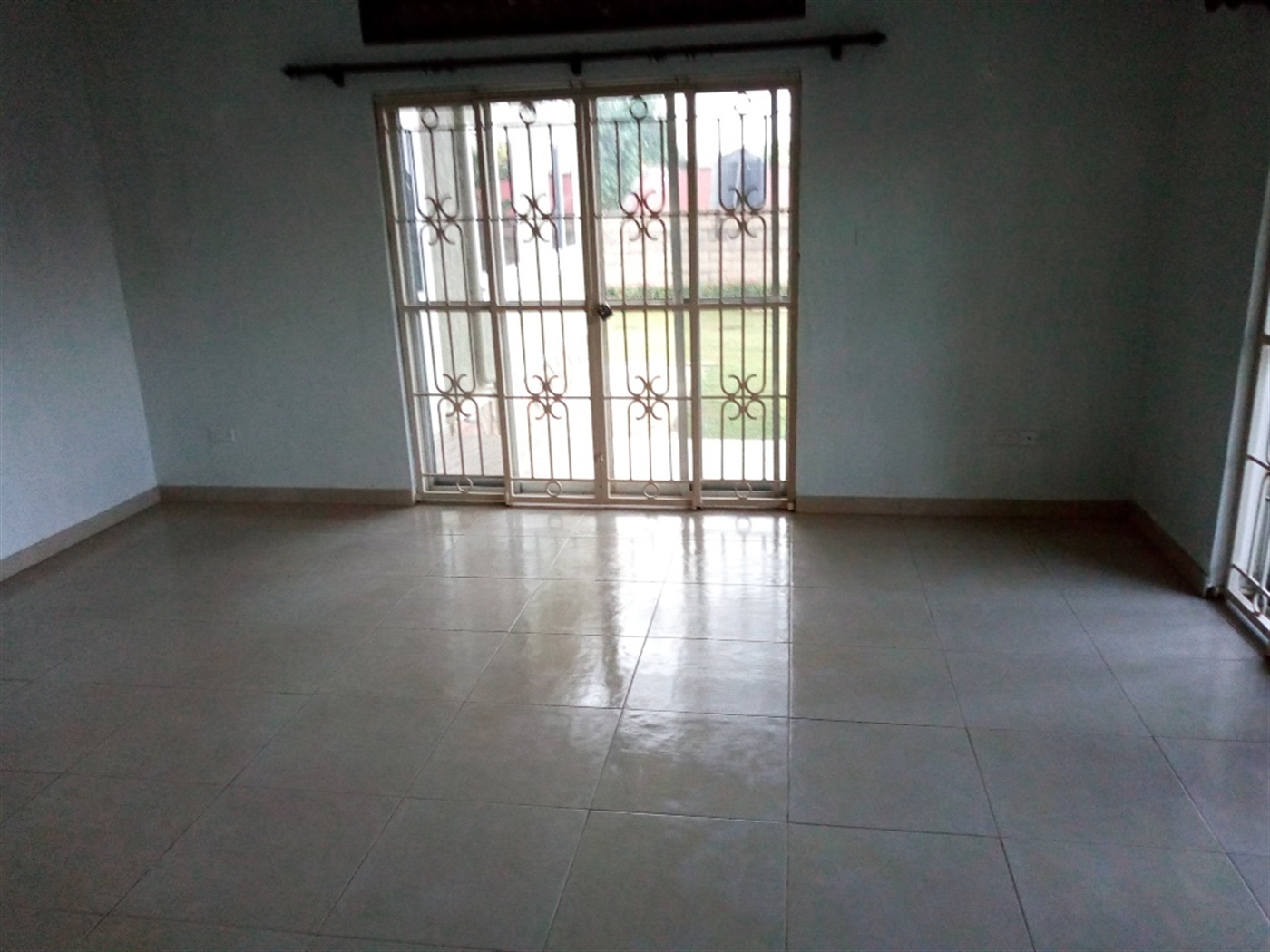 Bungalow for rent in Muyenga Kampala