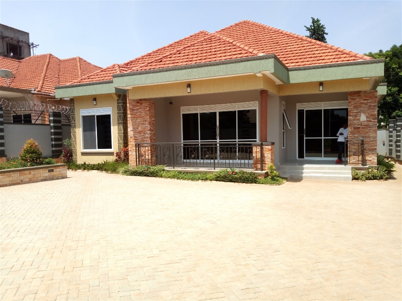 Bungalow for sale in Kitende Wakiso