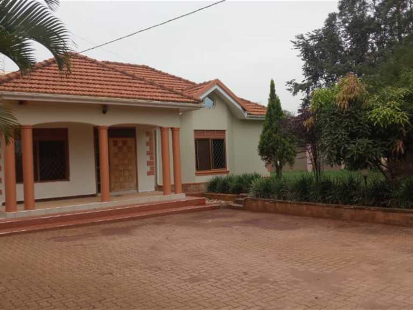 Bungalow for sale in Kira Wakiso