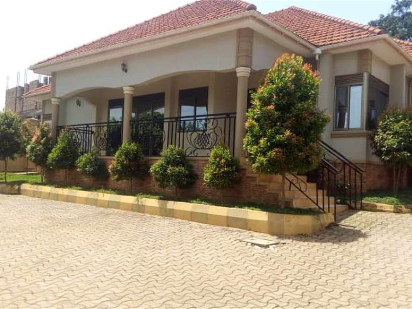 Bungalow for sale in Munyonyo Kampala