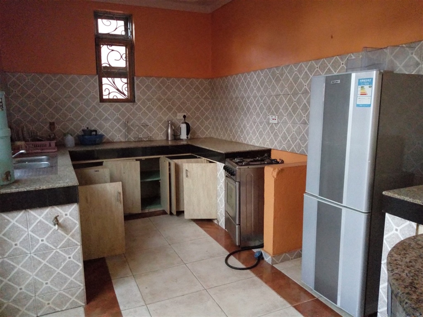 Town House for rent in Mbuya Kampala