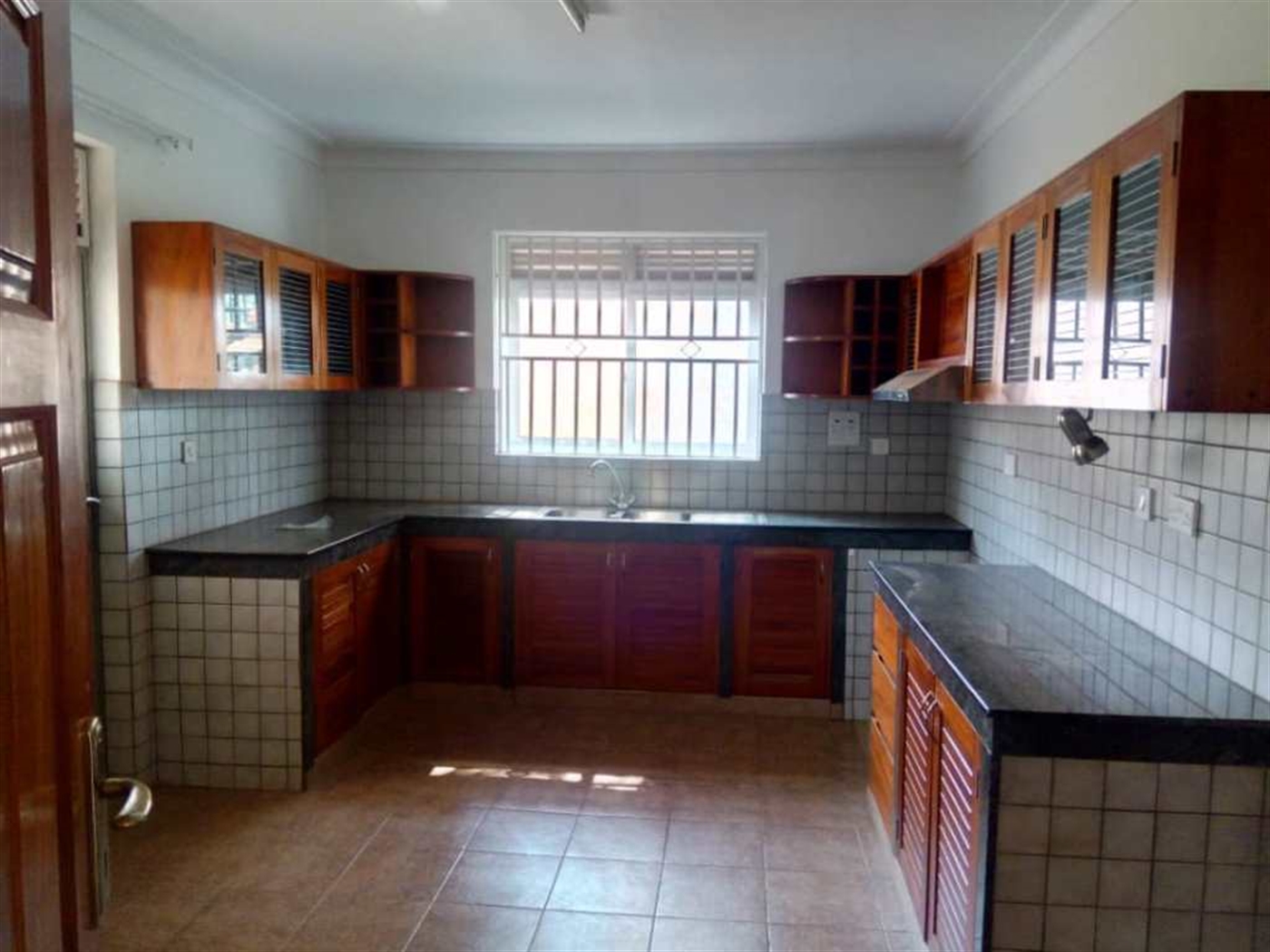 Bungalow for sale in Seguku Wakiso