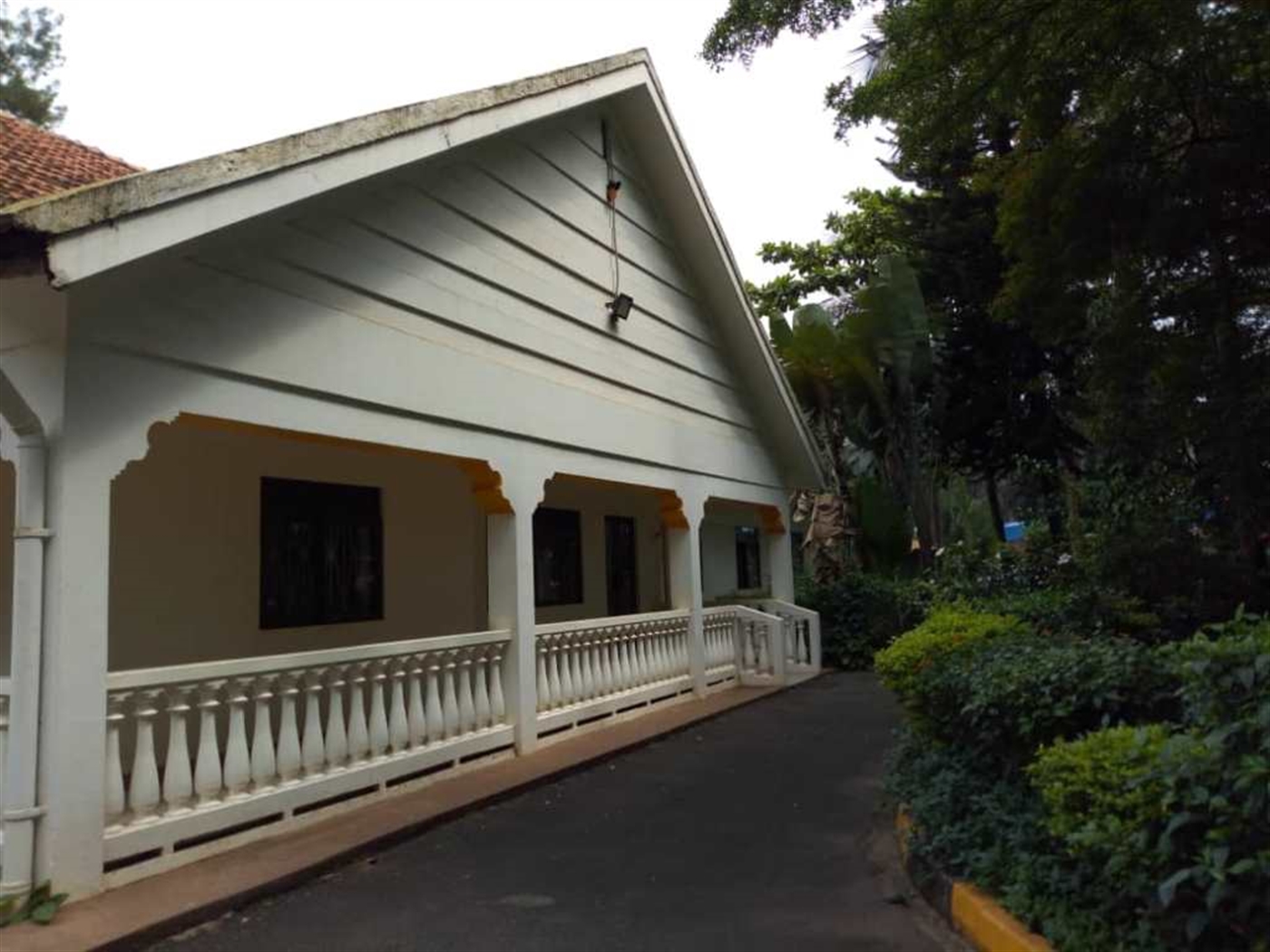 Bungalow for rent in Kololo Kamuli