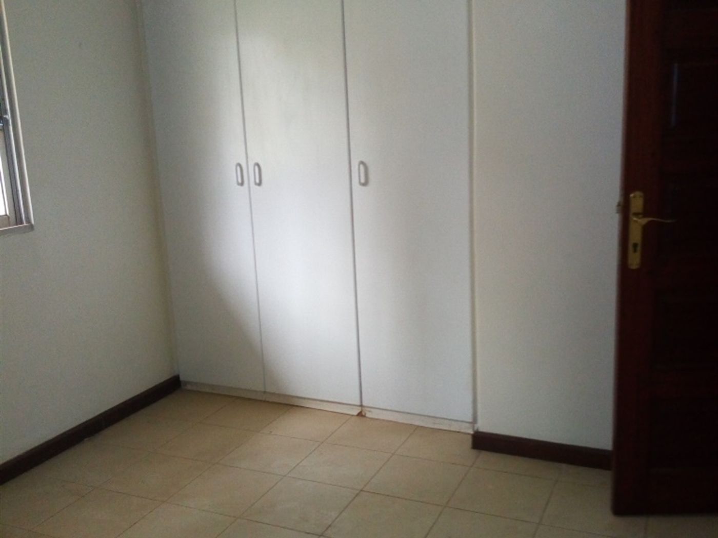 Bungalow for rent in Kololo Kampala