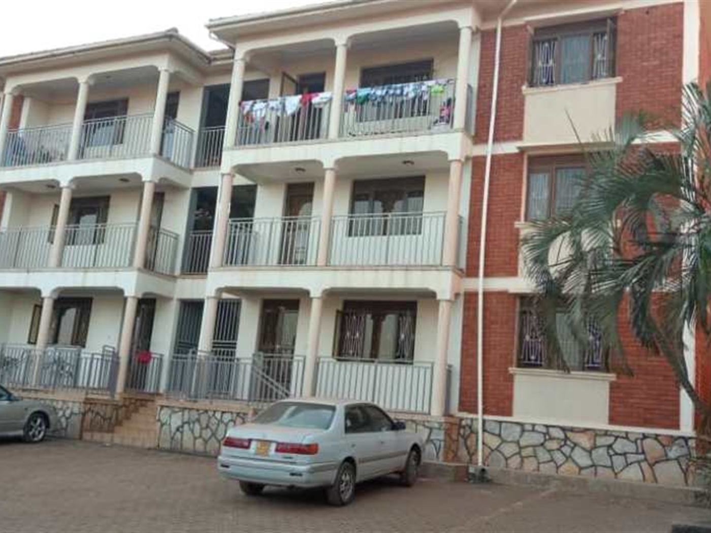 Apartment for rent in Kiwaatule Kampala