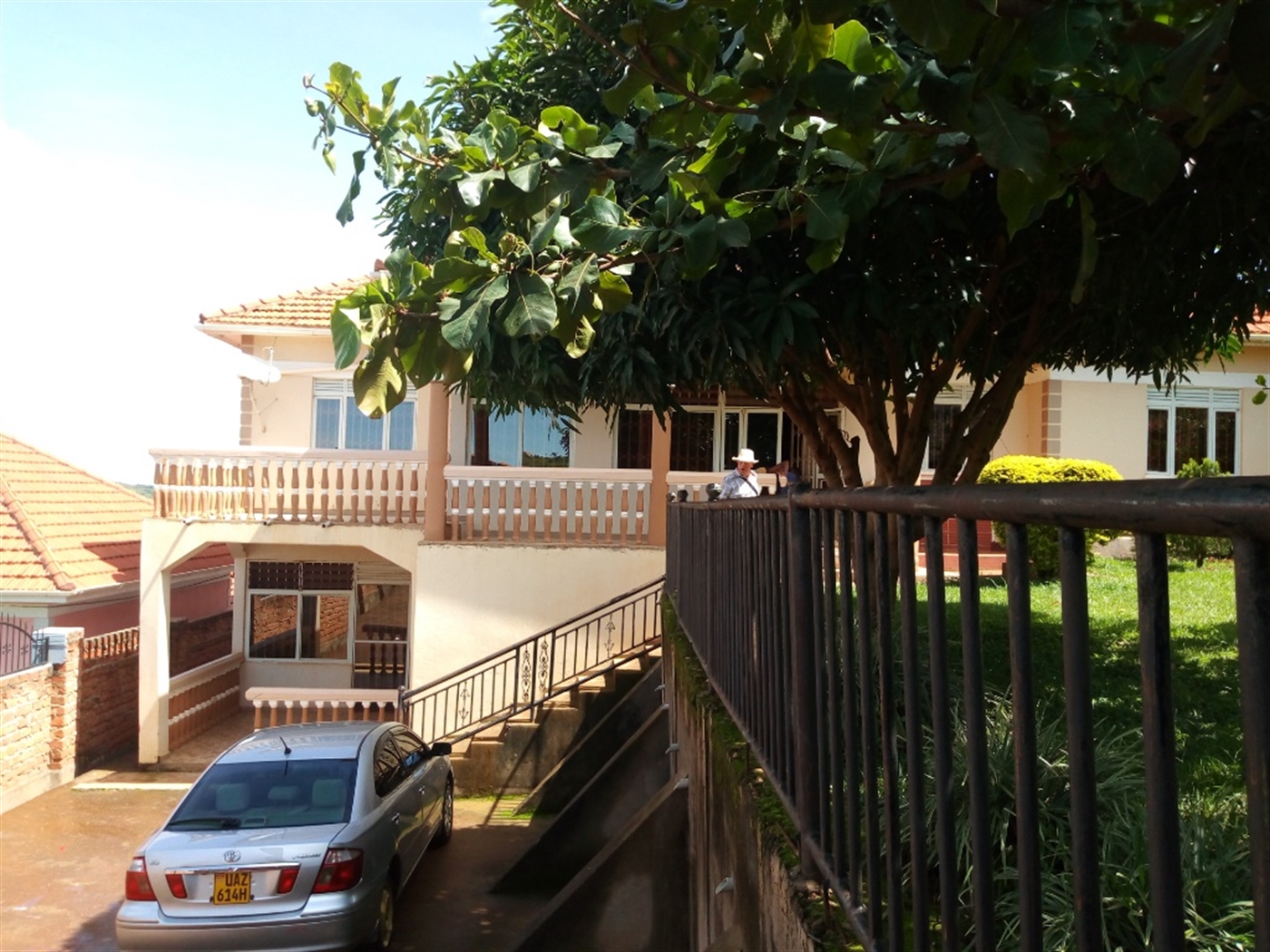 Mansion for sale in Bwebajja Wakiso