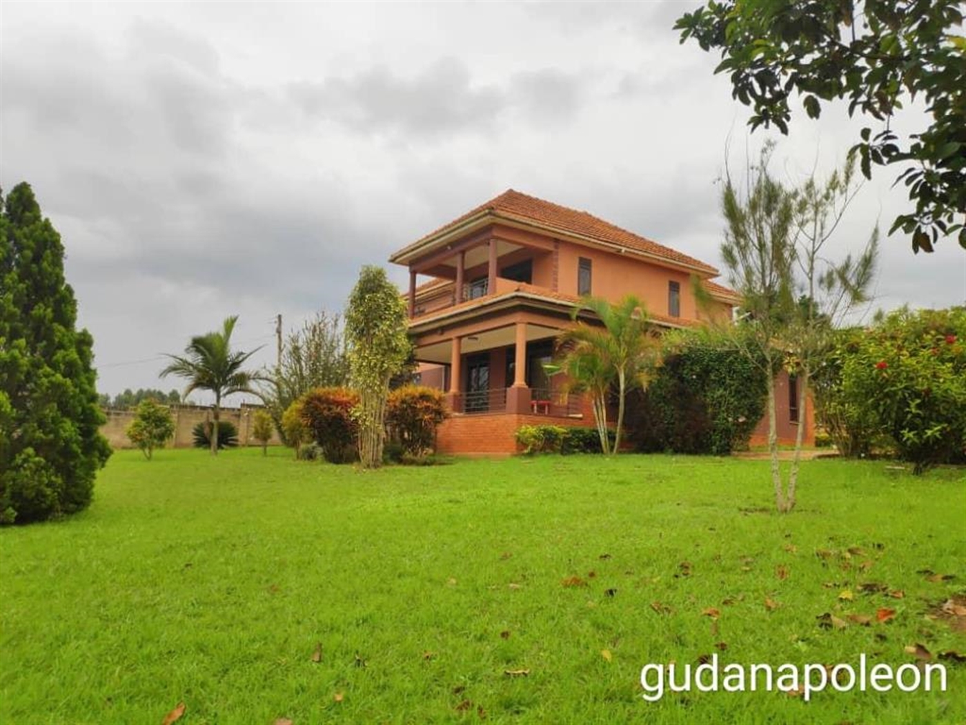 Maisonette for sale in Kajjansi Wakiso