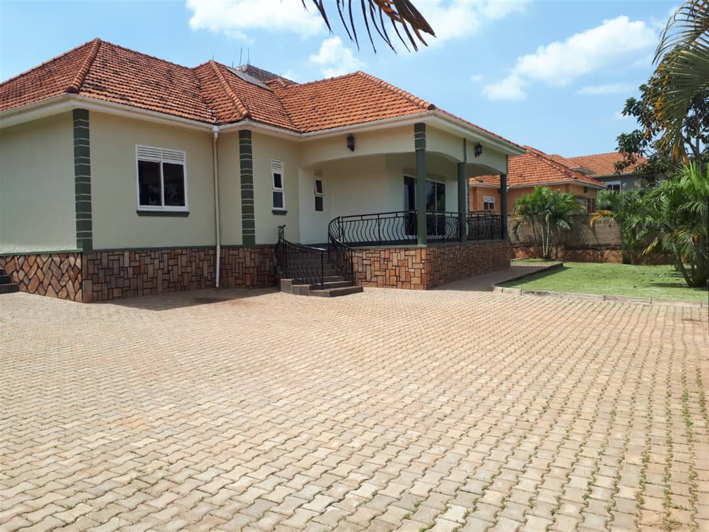 Bungalow for sale in Kira Wakiso