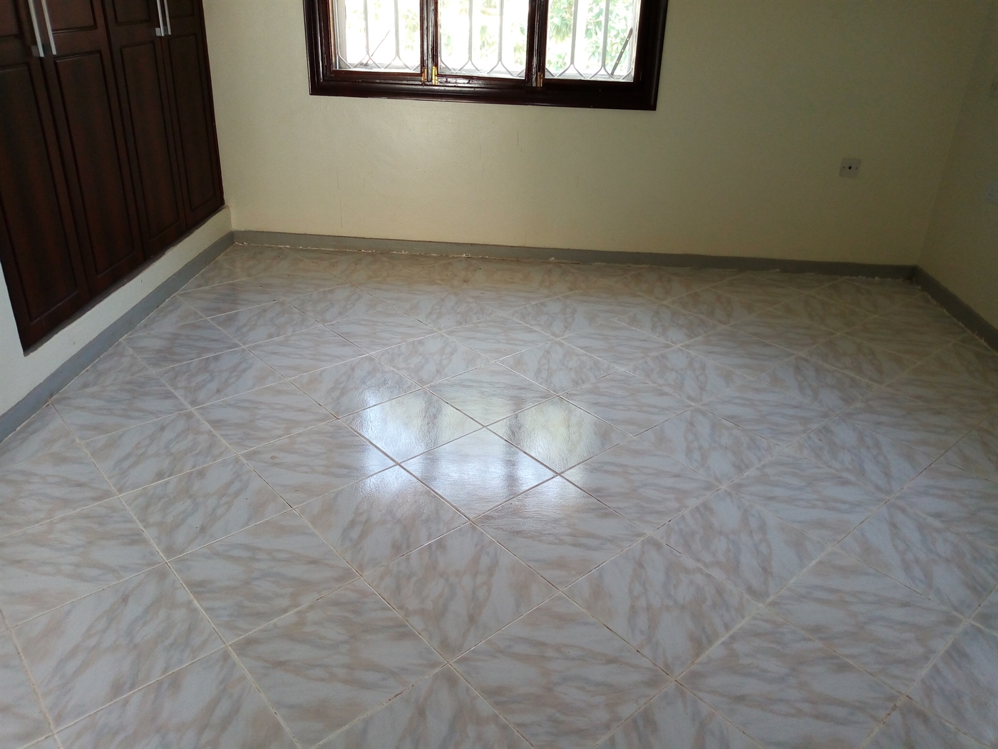 Apartment for rent in Kiwaatule Kampala