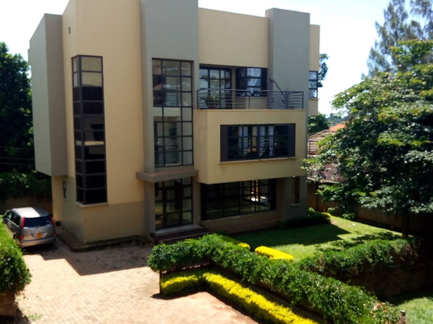 Town House for rent in Buziga Kampala