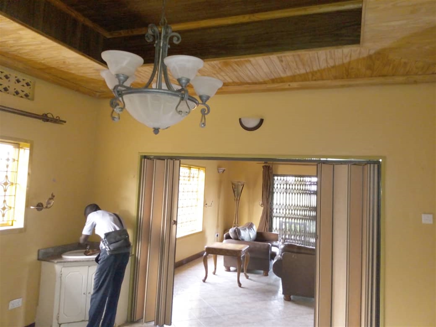 Bungalow for rent in Mnyonyou Kampala