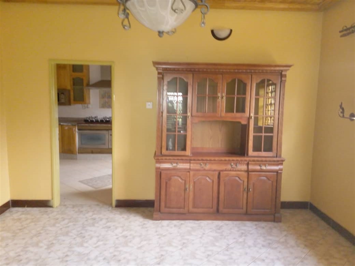 Bungalow for rent in Mnyonyou Kampala