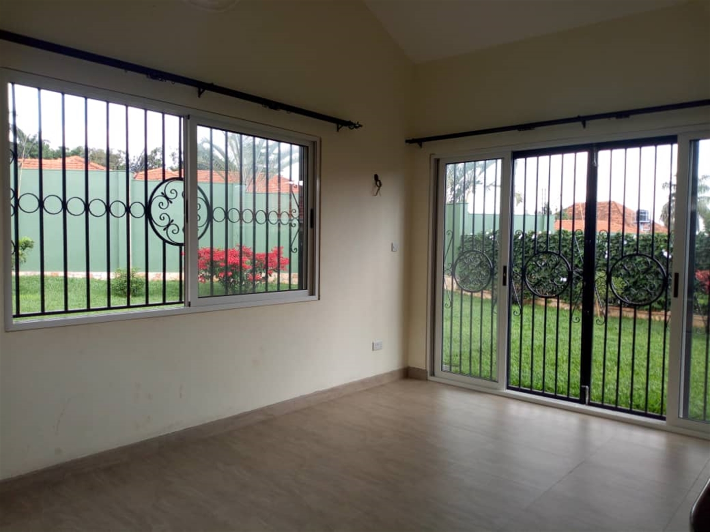 Bungalow for rent in Naguru Kampala