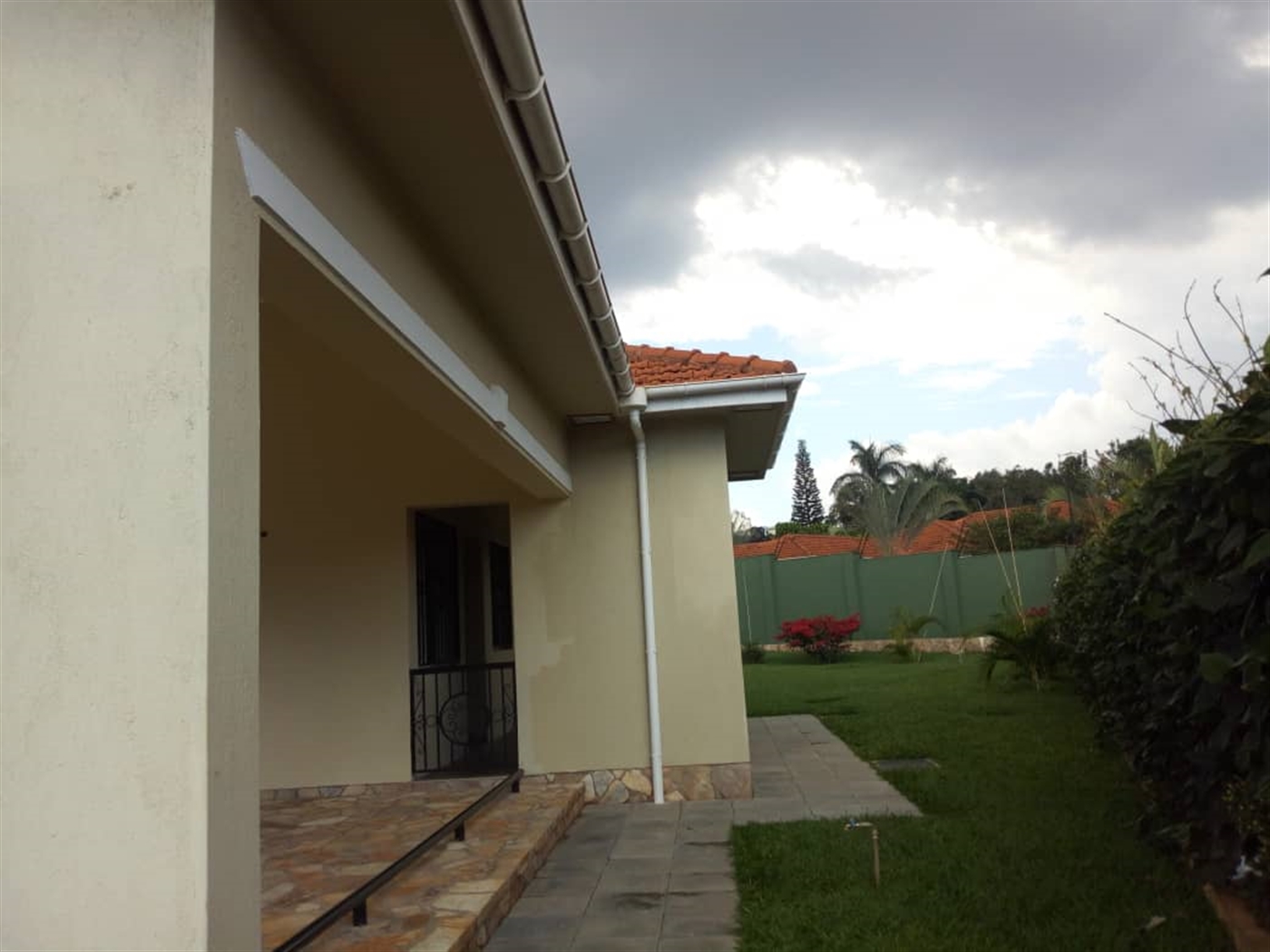 Bungalow for rent in Naguru Kampala