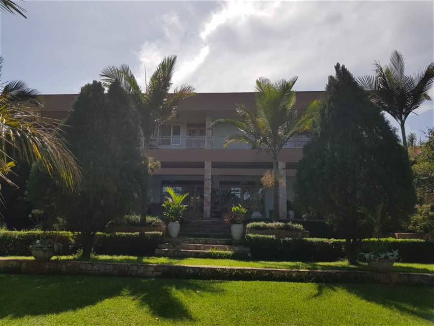 Mansion for sale in Bbunga Kampala