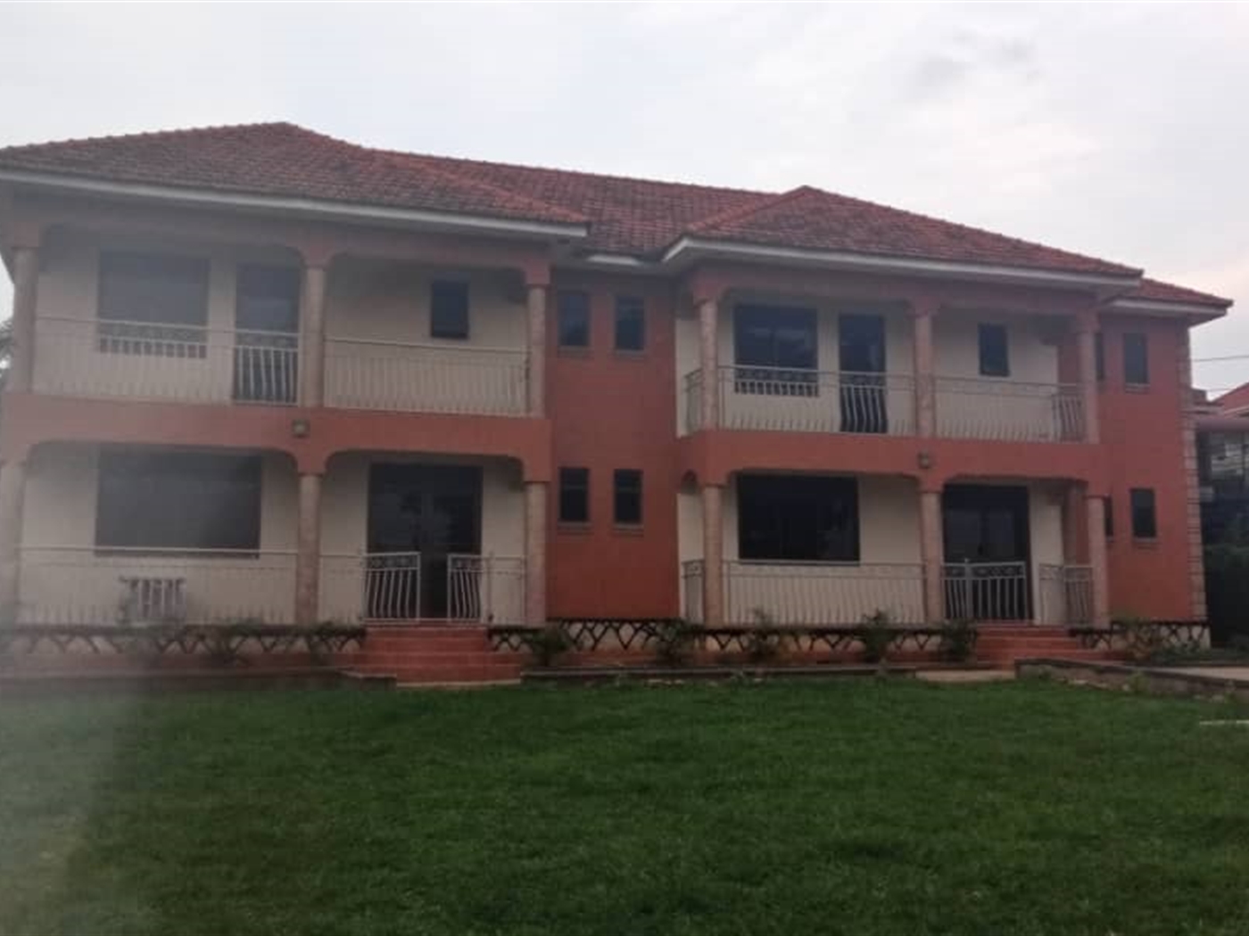 Town House for rent in Kyaliwajjala Wakiso
