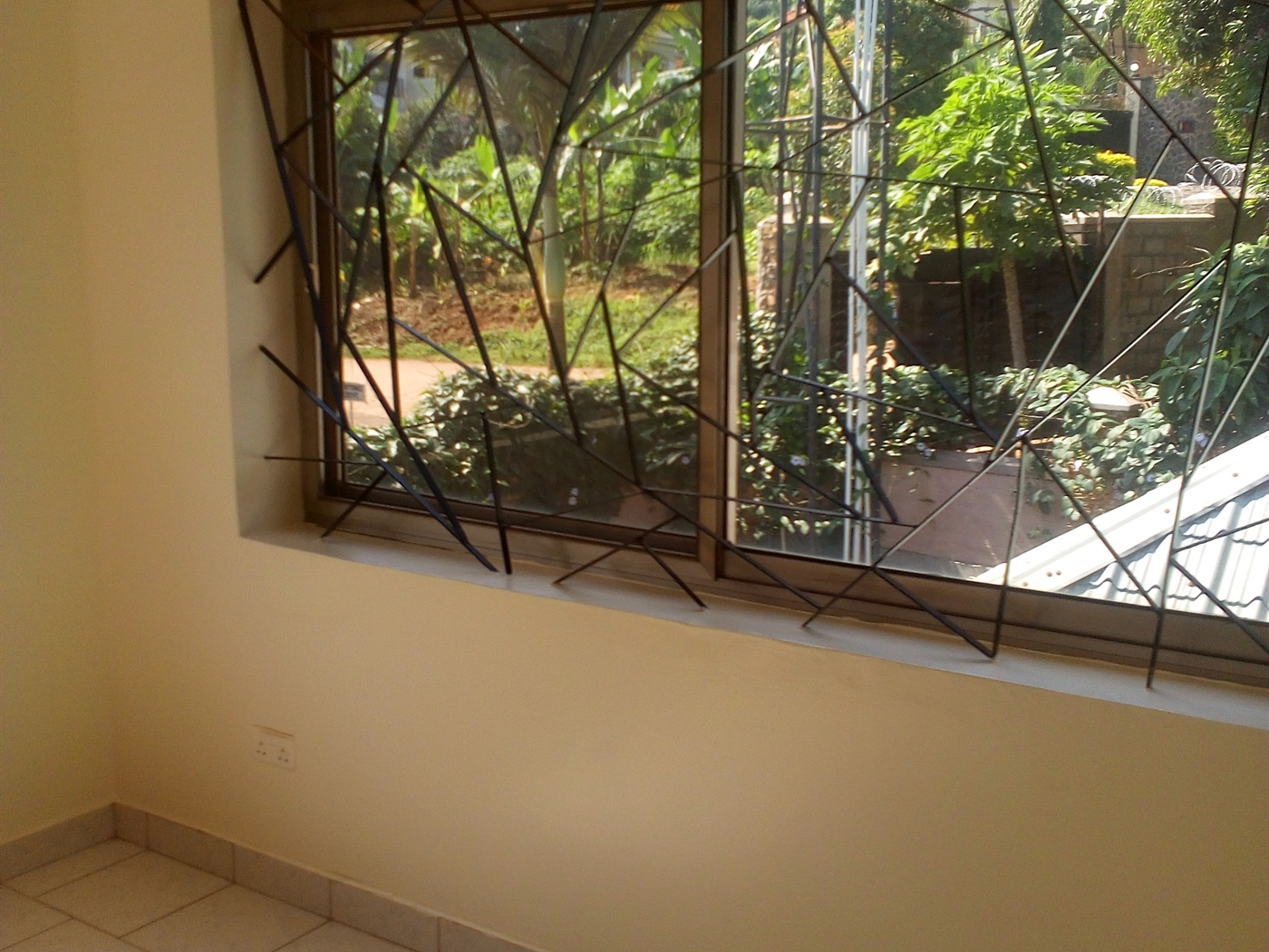 Duplex for rent in Buziga Kampala