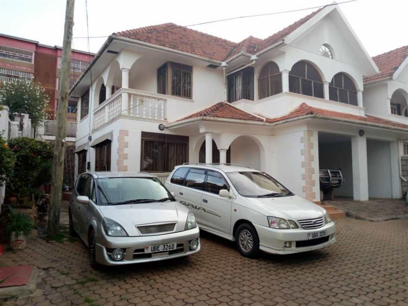 Maisonette for sale in Bugoloobi Kampala