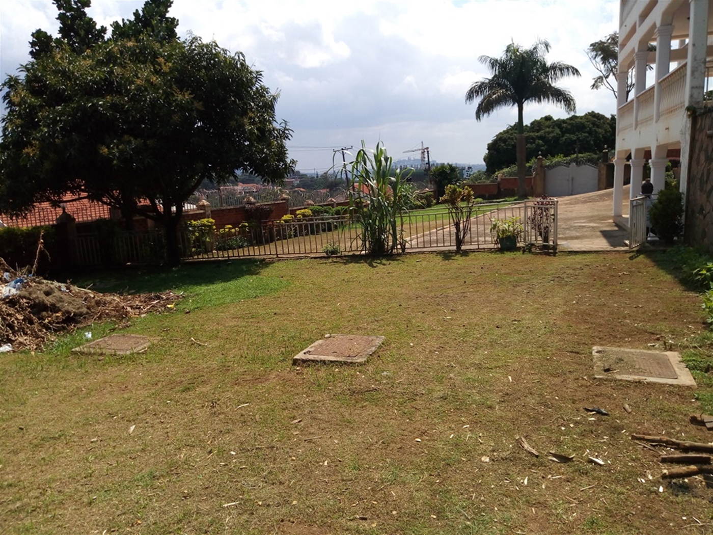 Mansion for rent in Muyenga Kampala