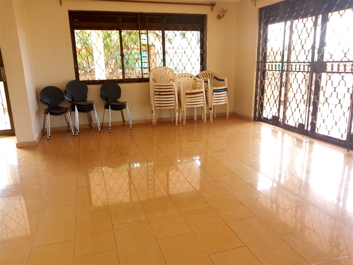 Duplex for rent in Muyenga Kampala