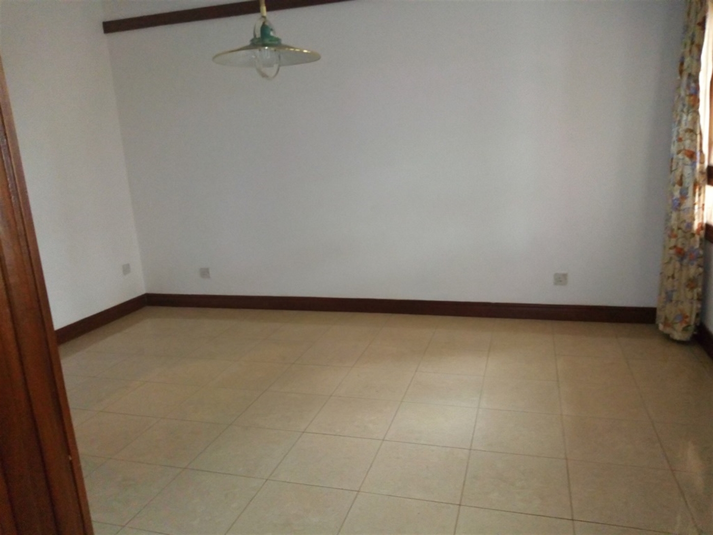 Mansion for rent in Buziga Kampala