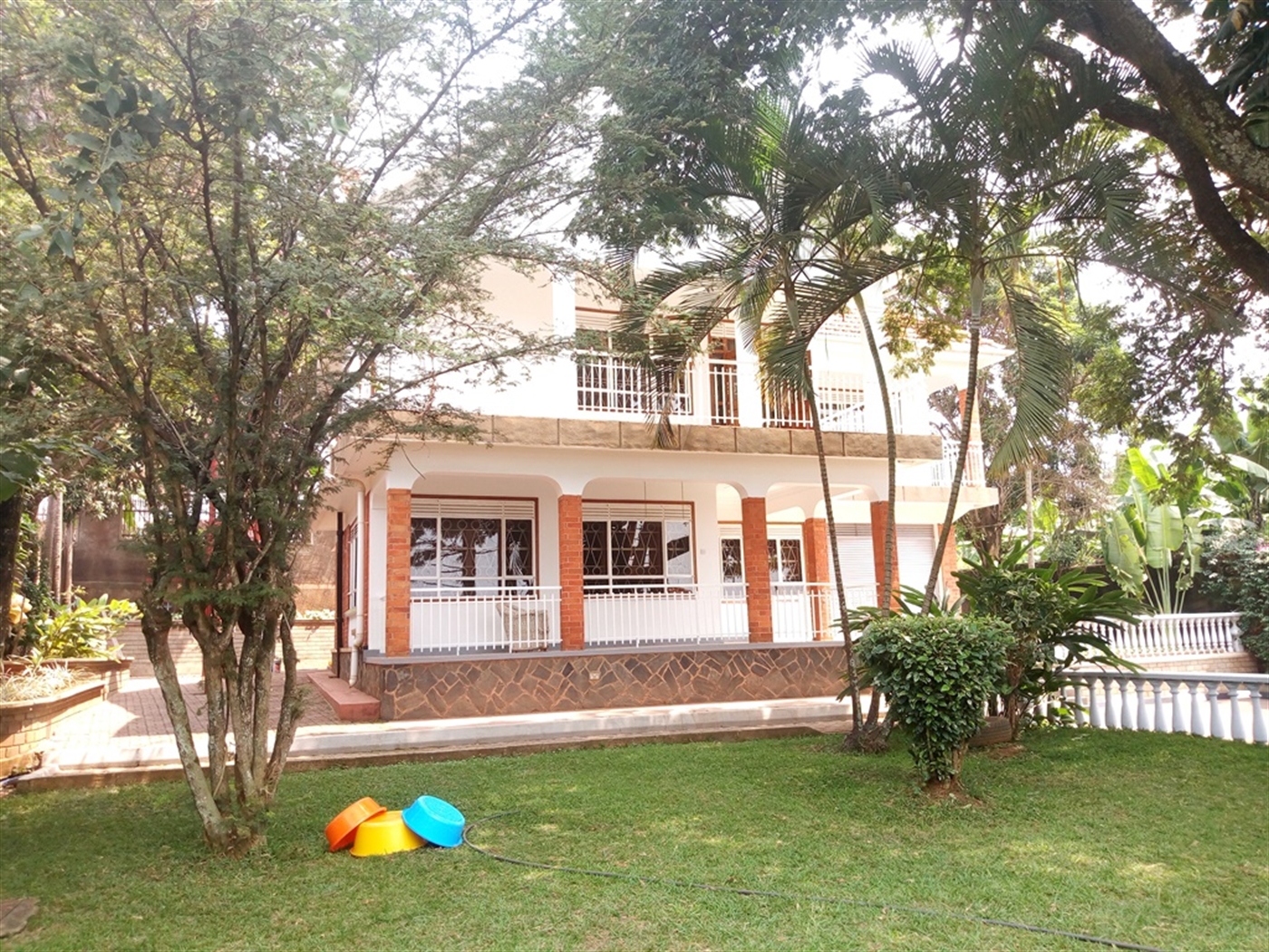 Mansion for rent in Buziga Kampala