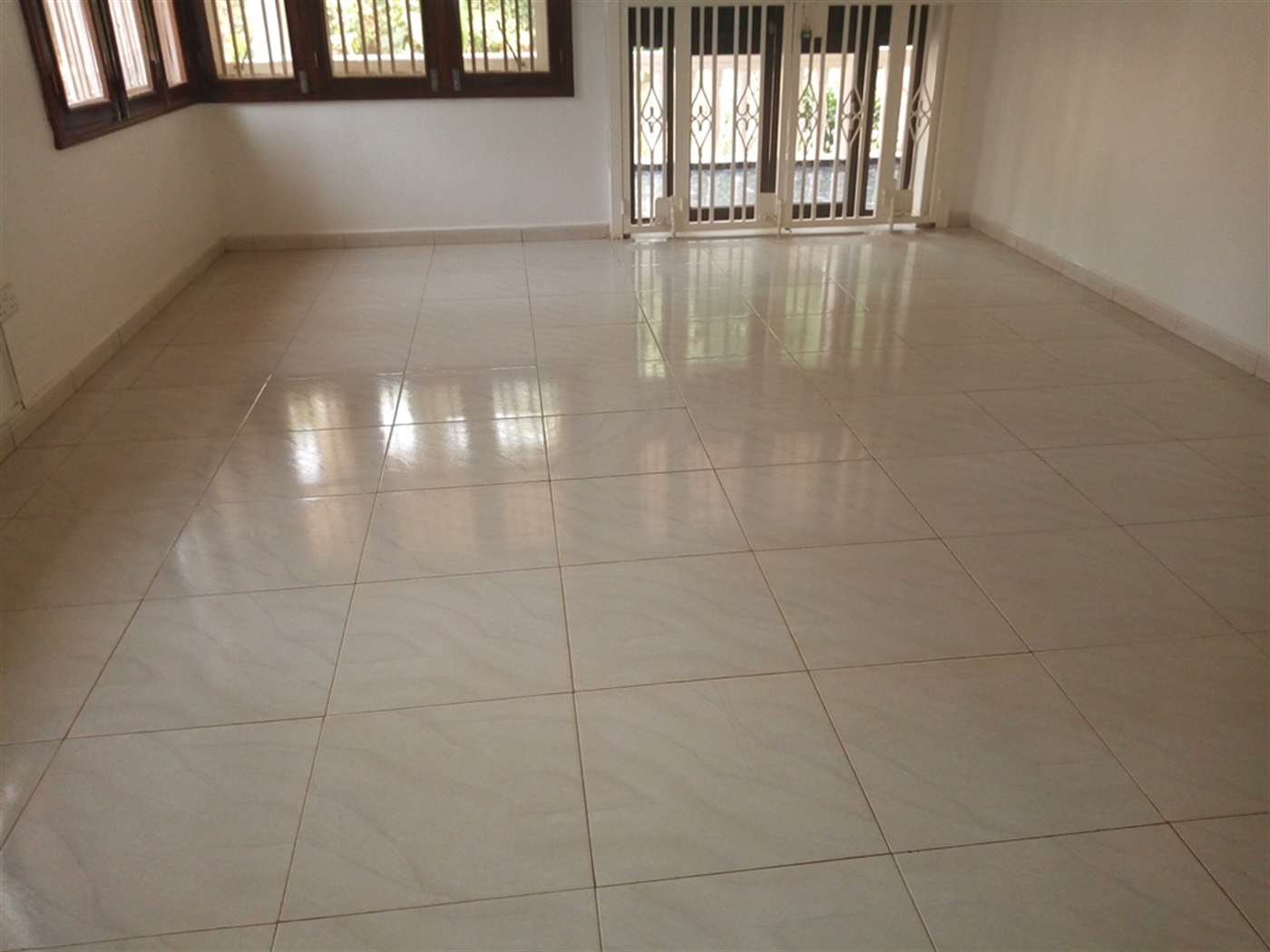 Bungalow for rent in Muyenga Kampala